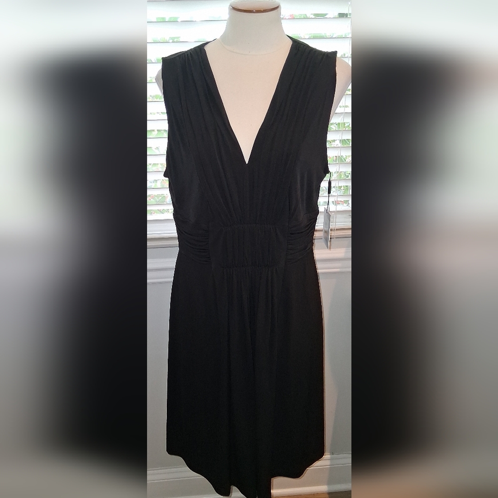 Calvin Klein Black V Neck Sleeveless Dress Sz 12 NWT